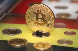 Why You Should Get a Small Loan to Jump Start Your Cryptocurrency Portfolio