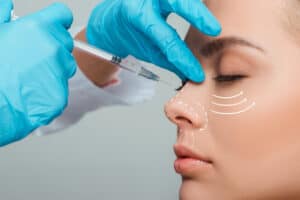 elevate-your-expertise-navigating-the-world-of-aesthetic-medicine-training